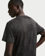 NikeCourt Advantage Dri-FIT Erkek Tenis Tişörtü - Görsel 3